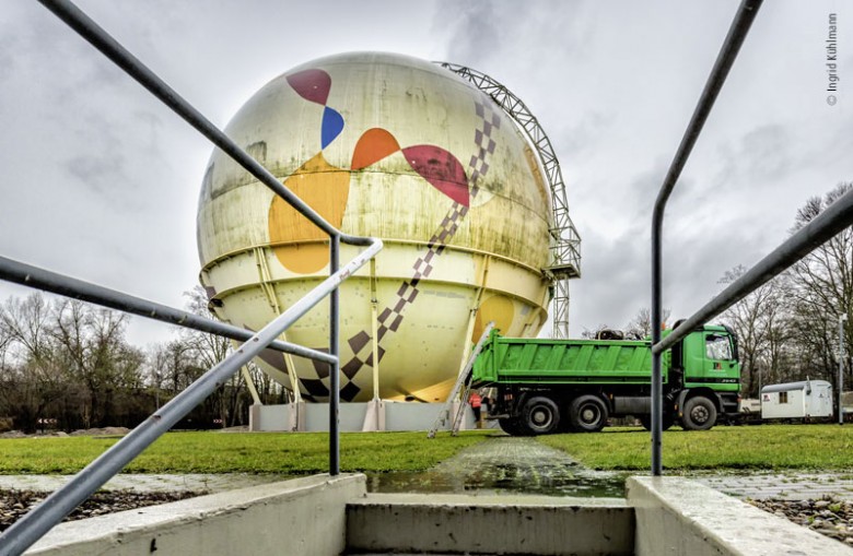 Abbau der Gaskugeln in Ludwigshafen