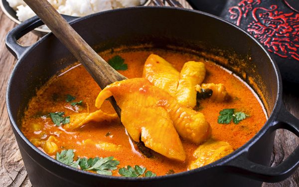 Ulrike Folkerts kocht scharf und exotisch: Fisch-Curry
