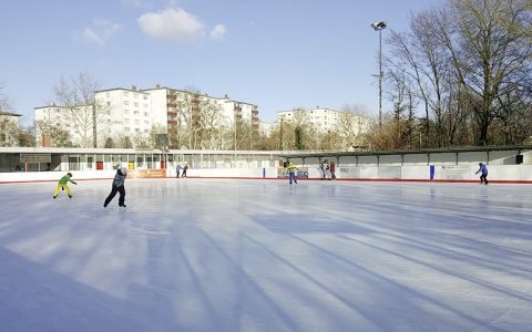 Winterspaß im Eisstadion Ludwigshafen