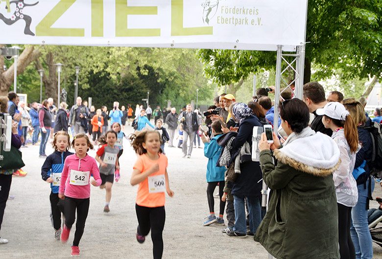 Bald fällt der Startschuss für den Parklauf im Ebertpark