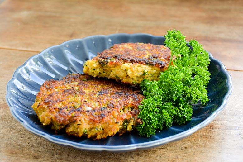 Bioladen-Chefin kocht Grünkernbratlinge fleischlos lecker - TWL Kurier