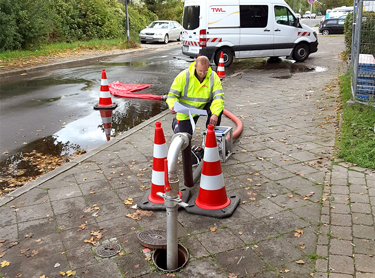 Rohrnetzspülungen erhalten die Trinkwasserqualität