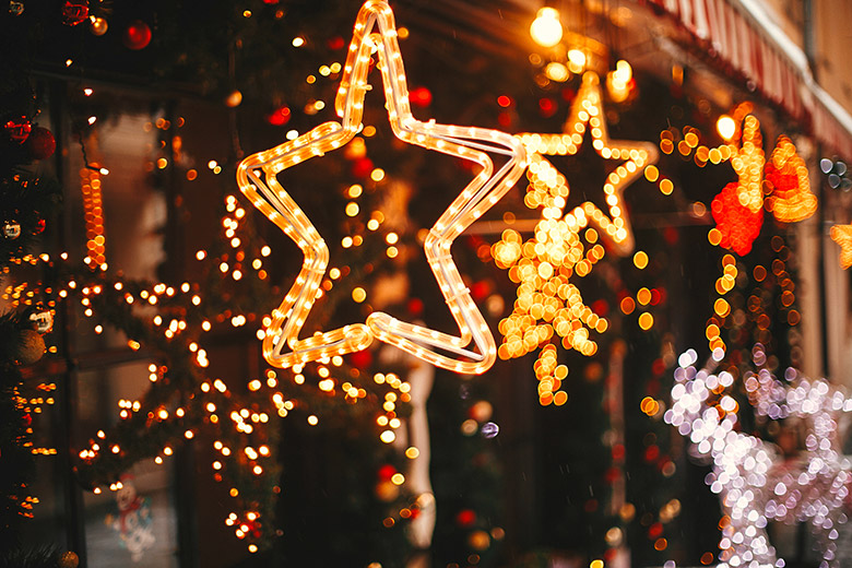 Strom sparen bei der Weihnachtsbeleuchtung