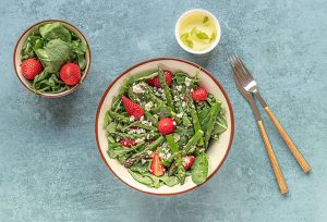 Frühlingshafter Spargelsalat