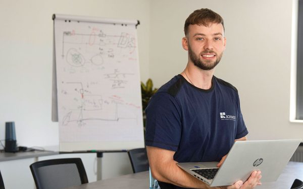 TECHNIK TRIFFT TEAMWORK